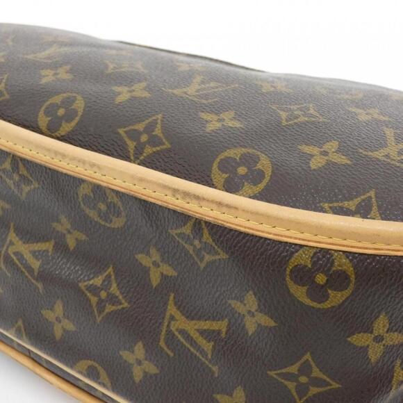 LOUIS VUITTON Brown Monogram Shoulder Bag - Picture 3 of 9